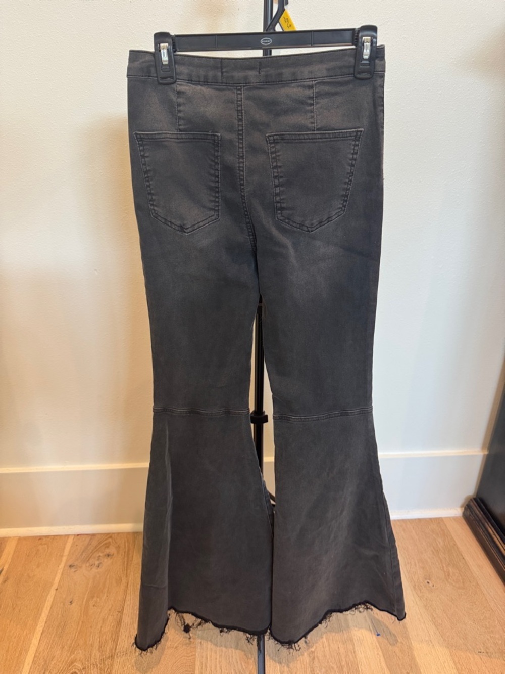 Blank Paige Black Denim Jeans - Flattering High Rise - Picture 3 of 3